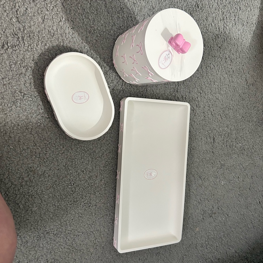 Pink and White Bath Accessory Set